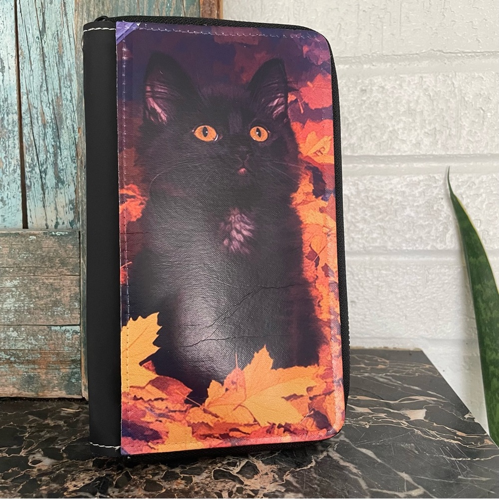 $10 SALE Black Cat Kitten Print Zippered Wallet Wristlet NWOT Gift Idea Holiday